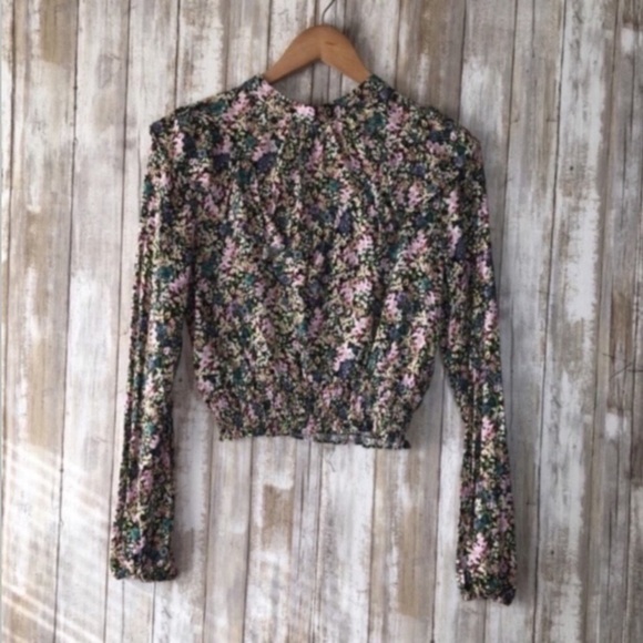 Wild Fable Pale Floral Ruffle Long Sleeve Blouse - Picture 2 of 7